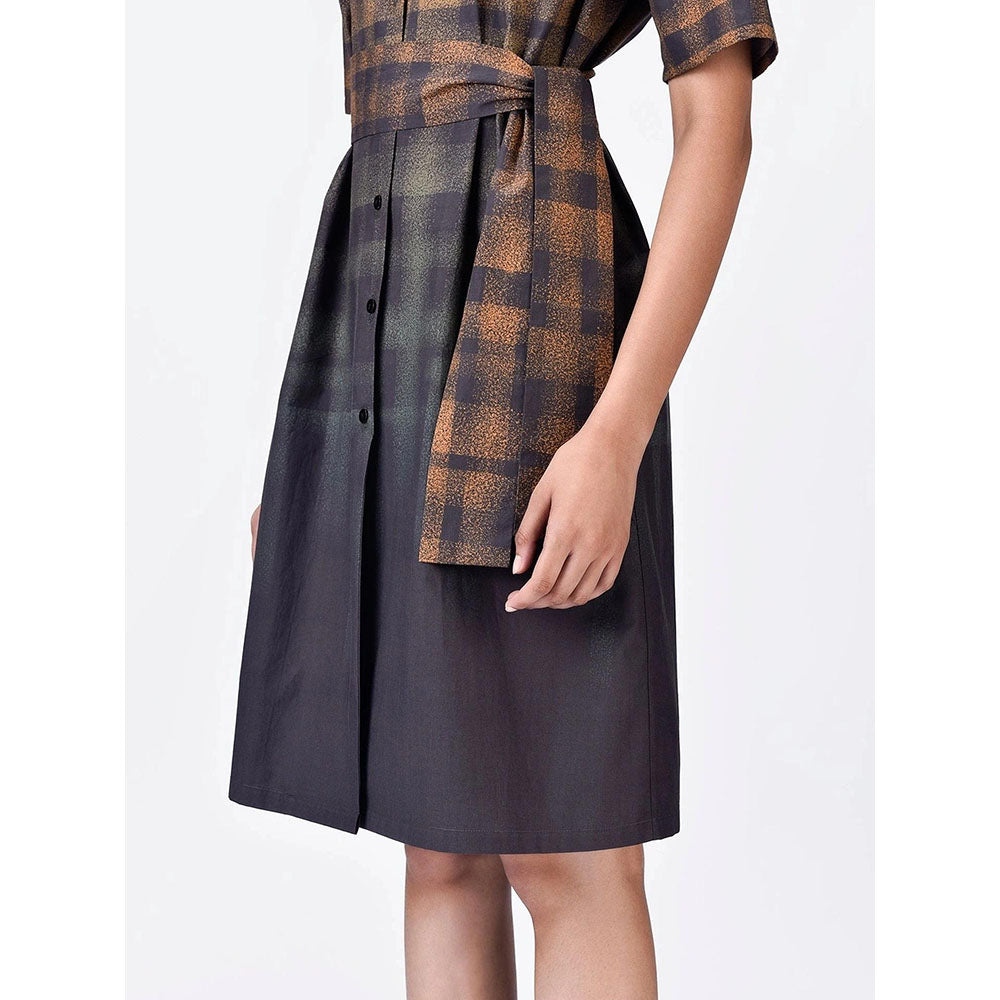 Genes Lecoanet Hemant Women Collar Neck Checks Print Dress with Belt (Set of 2)