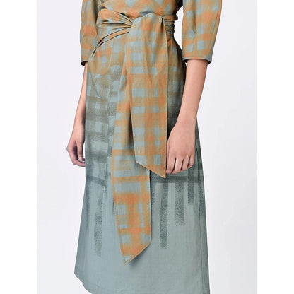 Genes Lecoanet Hemant Women Cotton Collar Neck Checked Print A-Line Dress with Belt (Set of 2)