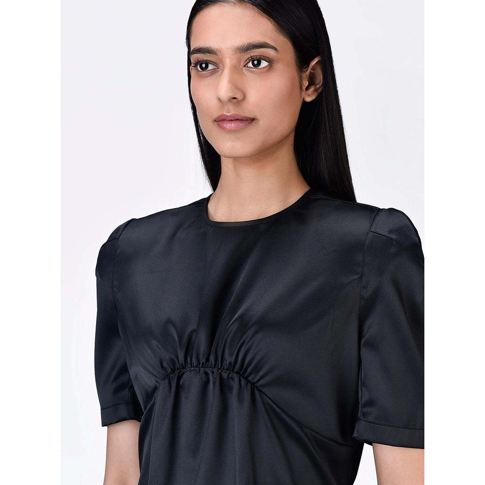 Genes Lecoanet Hemant Women's Polyester Crepe Round Neck Solid Half Sleeves Top