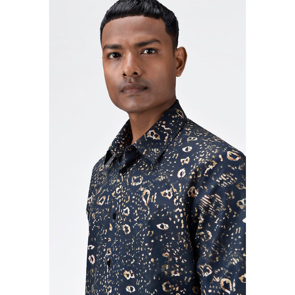 Genes Lecoanet Hemant Khaki Cotton Poplin Regular Fit Shirt With Animal Print