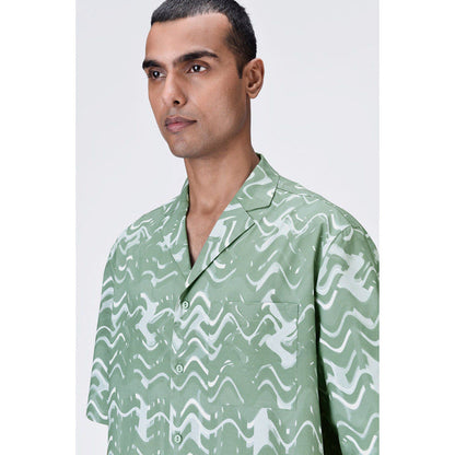Genes Lecoanet Hemant Loose Fit Cuban Collar Half Sleeve Shirt Green