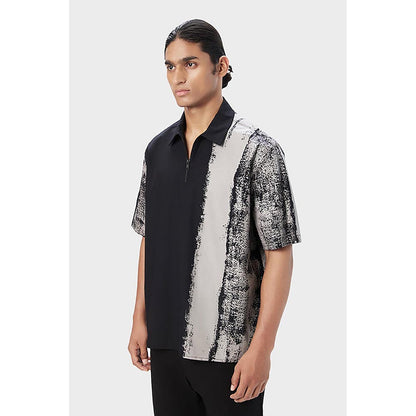 Genes Lecointe Hemant Relaxed Fit Half Sleeve Shirt with Zipper Front Opening