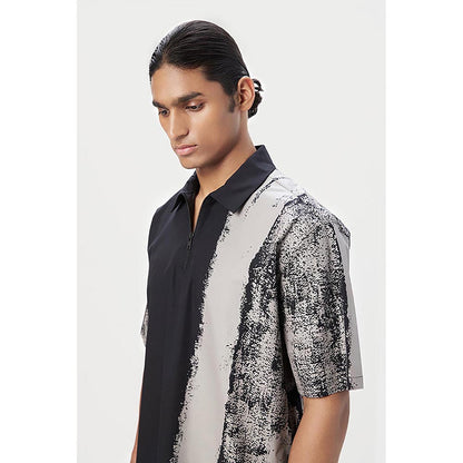 Genes Lecointe Hemant Relaxed Fit Half Sleeve Shirt with Zipper Front Opening