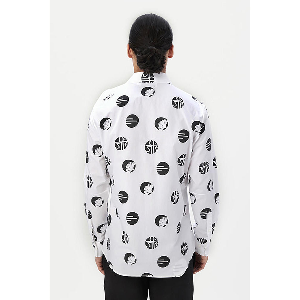 Genes Lecointe Hemant Regular Fit Button-Up Shirt In An Eye-Catching Stamp Print