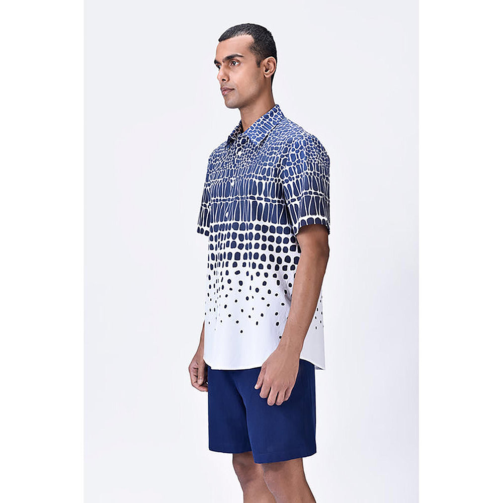 Genes Lecointe Hemant Regular Fit Half Sleeve Shirt With Cell Degrade Print