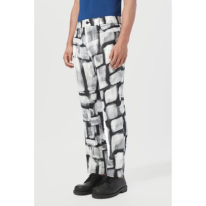 Genes Lecointe Hemant Regular Fit Trousers With All-Over Abstract Check Print