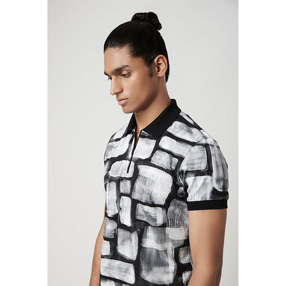 Genes Lecointe Hemant Regular Fit Polo T-Shirt With All-Over Abstract Check Print