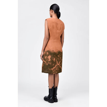 Genes Lecoanet Hemant Slim Fit V-Neck Sleeveless Dress With Canopy Print