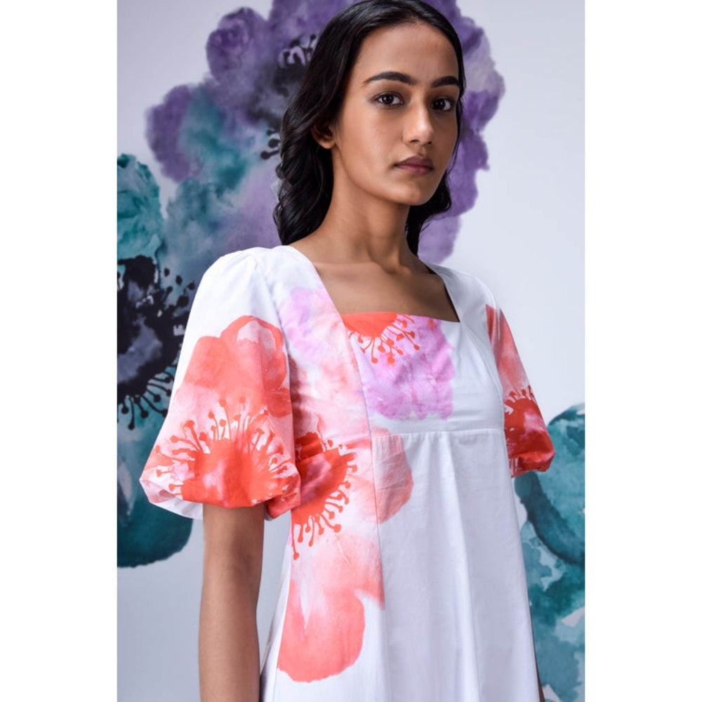 Genes Lecoanet Hemant Anemone Flower Regular Fit Dress- White Coral