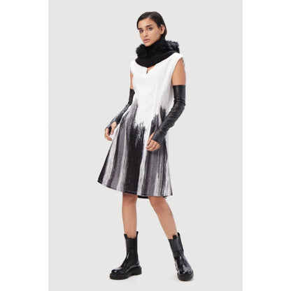 Genes Lecoanet Hemant Semi-Fit V-Neck Sleeveless Dress With Brush Stroke Print