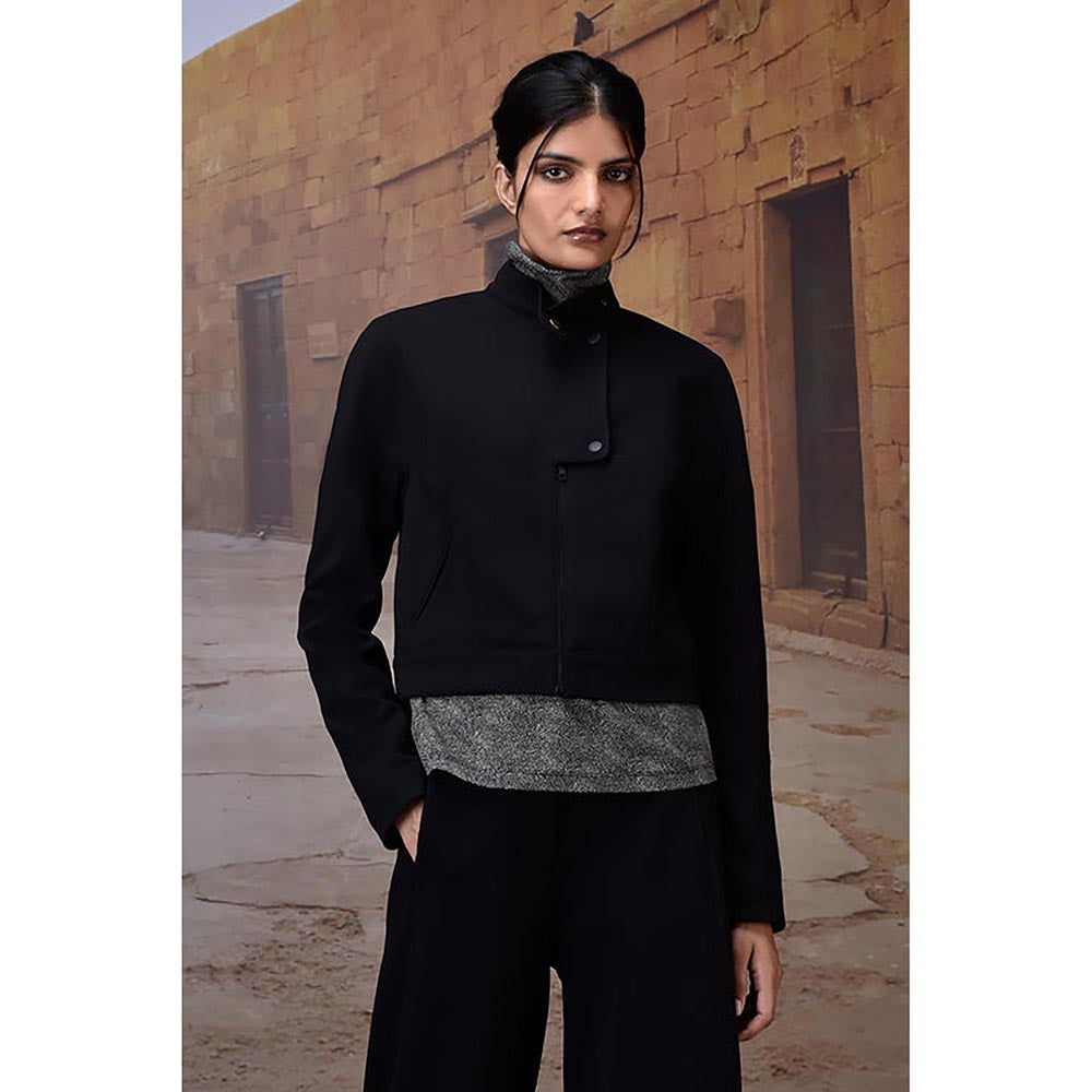 Genes Lecoanet Hemant Black Lycra Solid/Plain Cropped Jacket