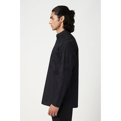 Genes Lecoanet Hemant Poplin Mandarin Neck Embroidered Regular Fit Black Kurta
