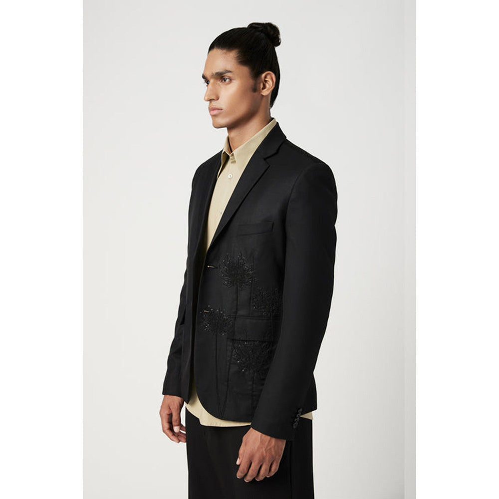 Genes Lecoanet Hemant Black Classic Fit Two-Button Constructed Blazer with Flap Pocket