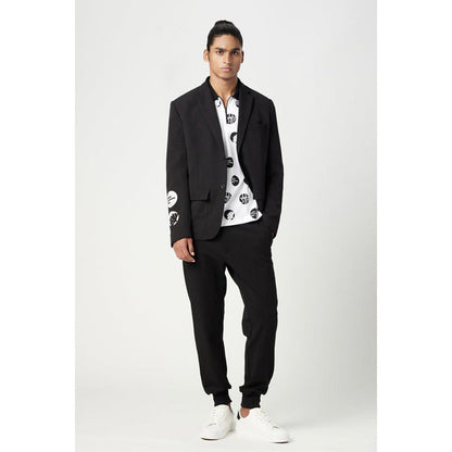 Genes Lecoanet Hemant Black Regular Fit Two-Button Constructed Blazer with Flap Pockets