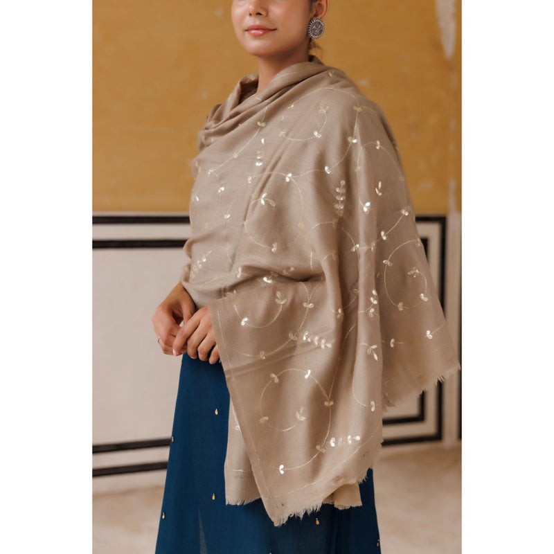 Geroo Luxe Beige Hand Embroidered Gota Patti Woolen Shawl