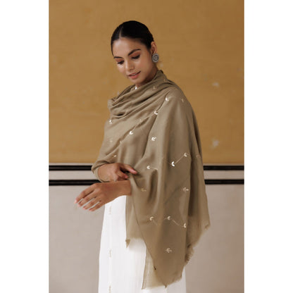 Geroo Luxe Beige Hand Embroidered Gota Patti Woolen Shawl