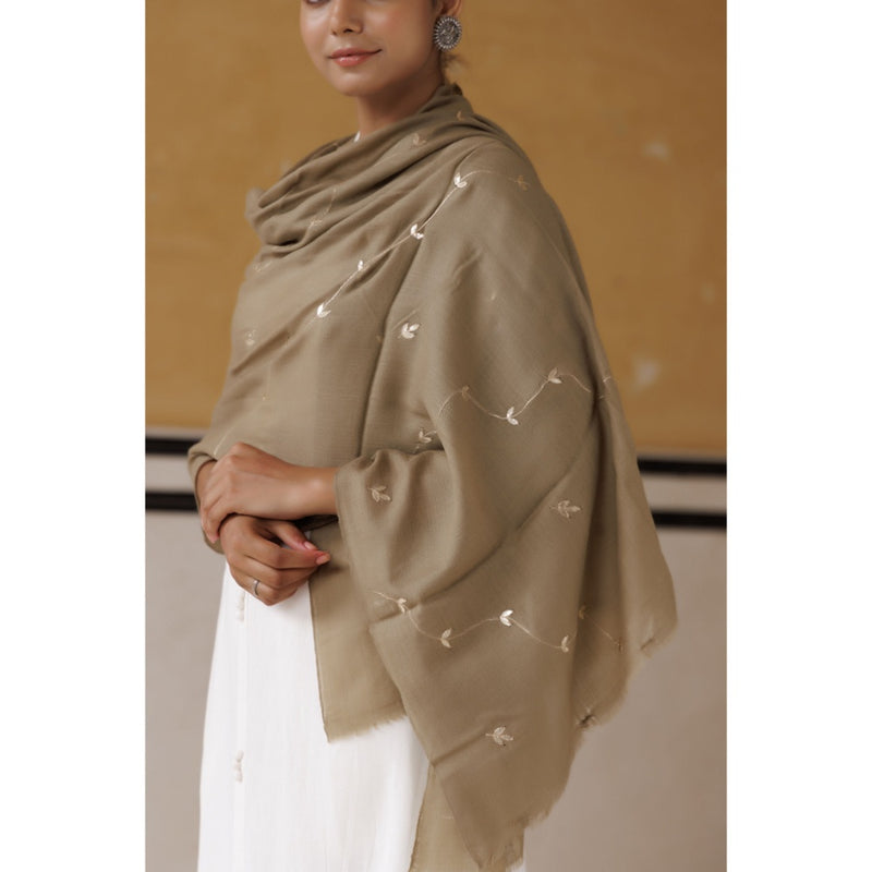 Geroo Luxe Beige Hand Embroidered Gota Patti Woolen Shawl