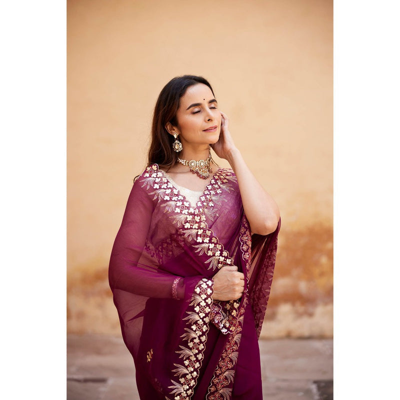 Geroo Luxe Burgundy Embroidered Gotta Patti Pure Chiffon Saree with Unstitched Blouse