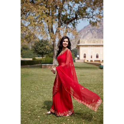 Geroo Luxe Embroidered Pure Chiffon Saree with Unstitched Blouse