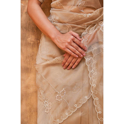 Geroo Luxe Beige Pure Tissue Saree with Unstitched Blouse