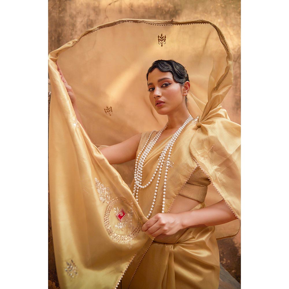 Geroo Luxe Golden Tissue Saree with Unstitched Blouse