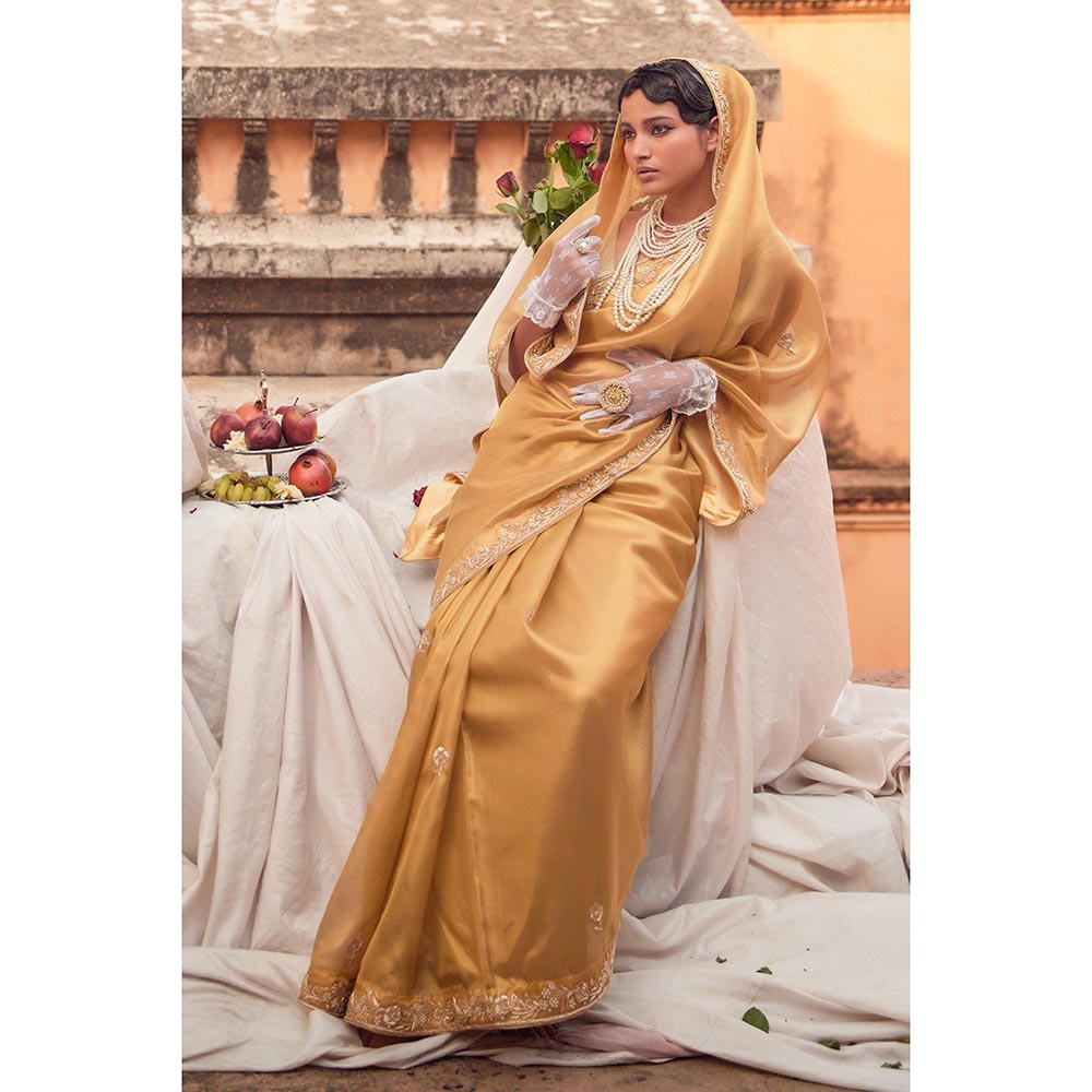 Geroo Luxe Golden Tissue Saree with Unstitched Blouse
