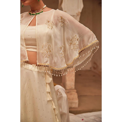 Geroo Luxe Off White Mukaish Lehenga with Blouse and Cape