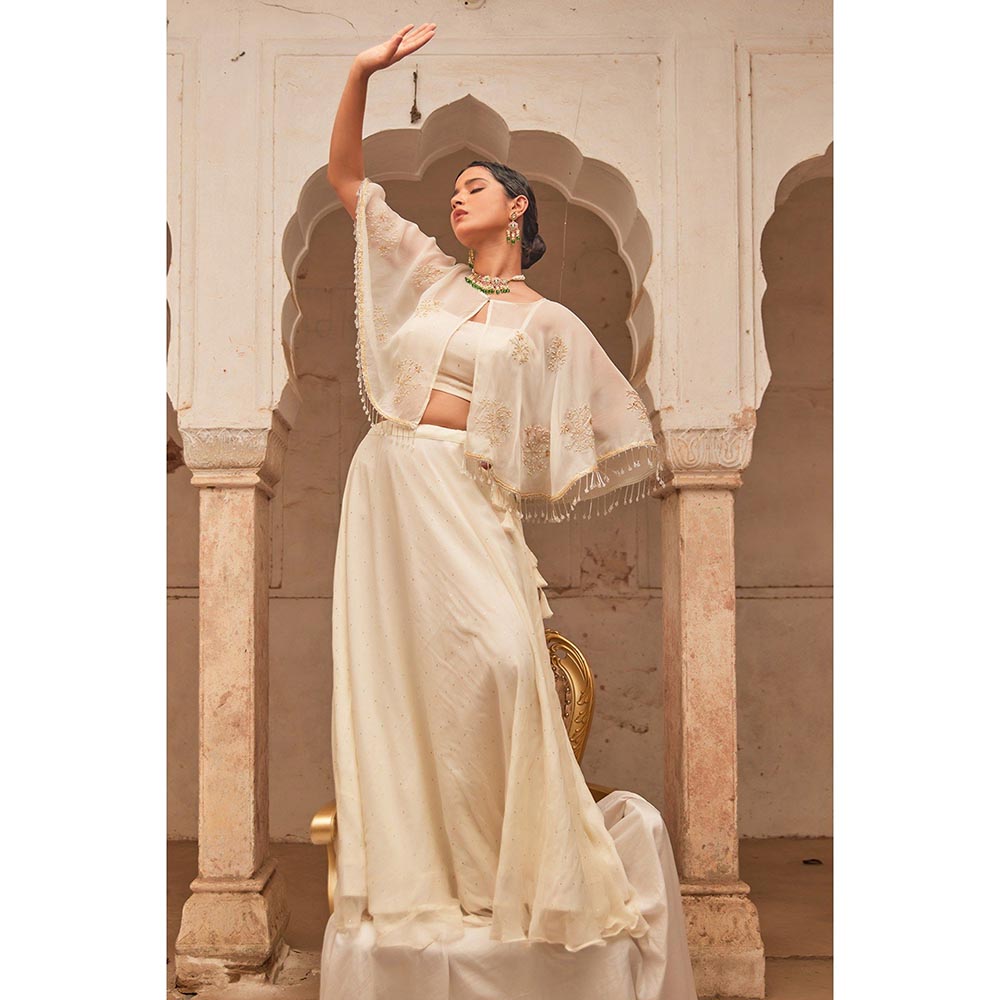 Geroo Luxe Off White Mukaish Lehenga with Blouse and Cape