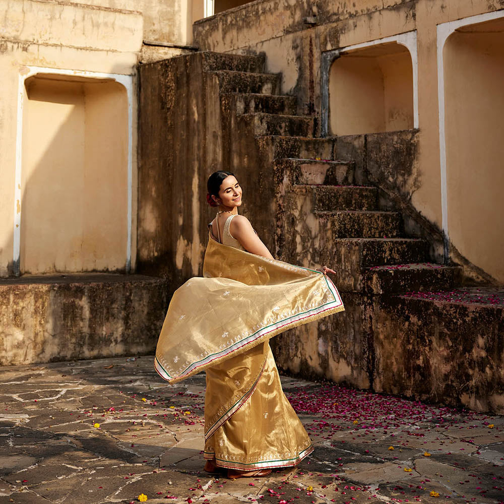 Geroo Jaipur Gold Floral Embroidered Pure Silk Banarasi Saree with Unstitched Blouse