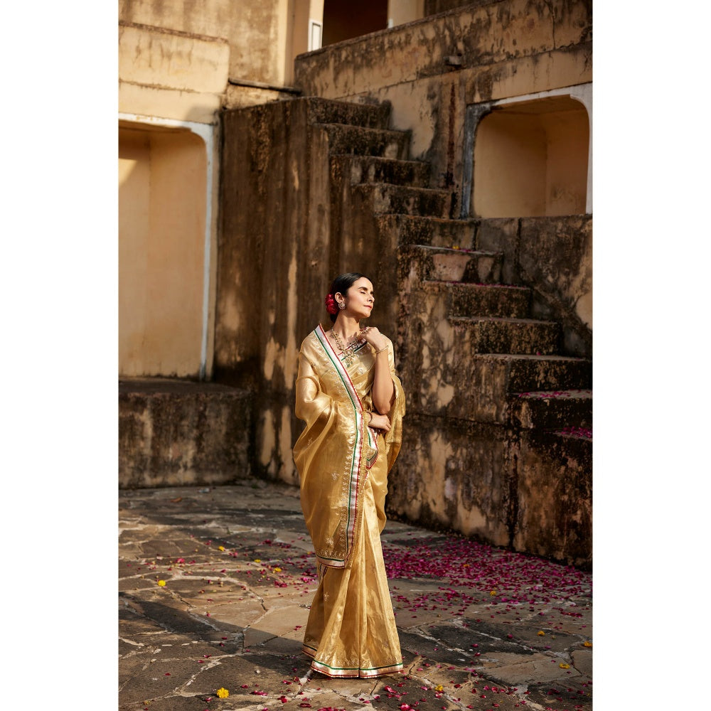 Geroo Jaipur Gold Floral Embroidered Pure Silk Banarasi Saree with Unstitched Blouse