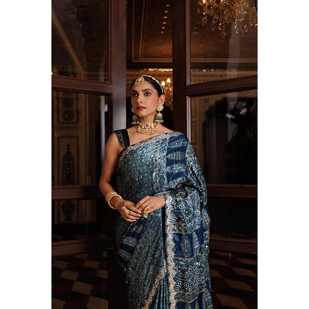 Geroo Luxe Women Indigo Silk Embellished Saree with Unstitched Blouse