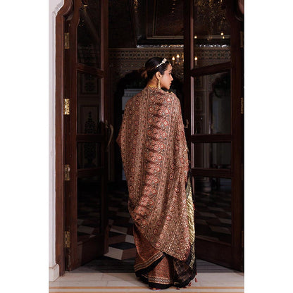 Geroo Luxe Women Maroon Silk Embellished Saree with Unstitched Blouse