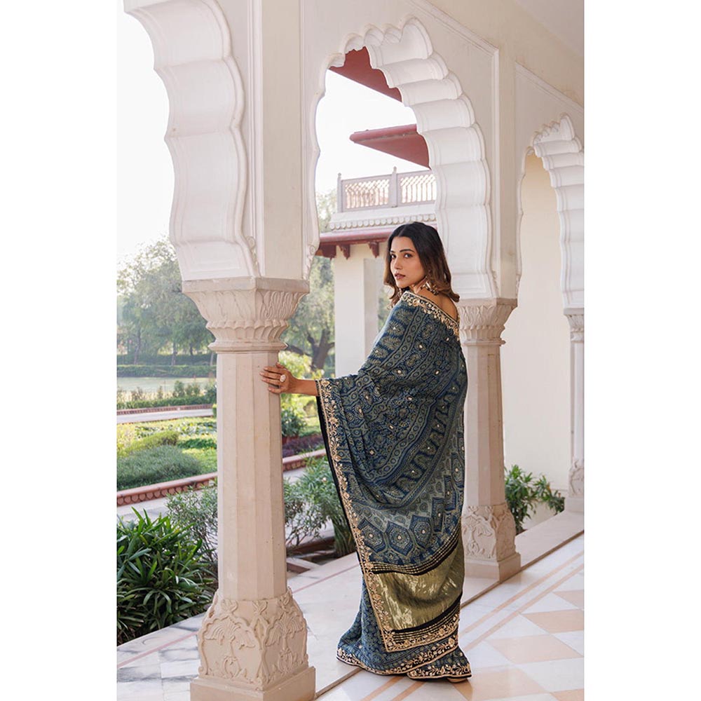 Geroo Luxe Women Indigo Silk Embellished Saree with Unstitched Blouse