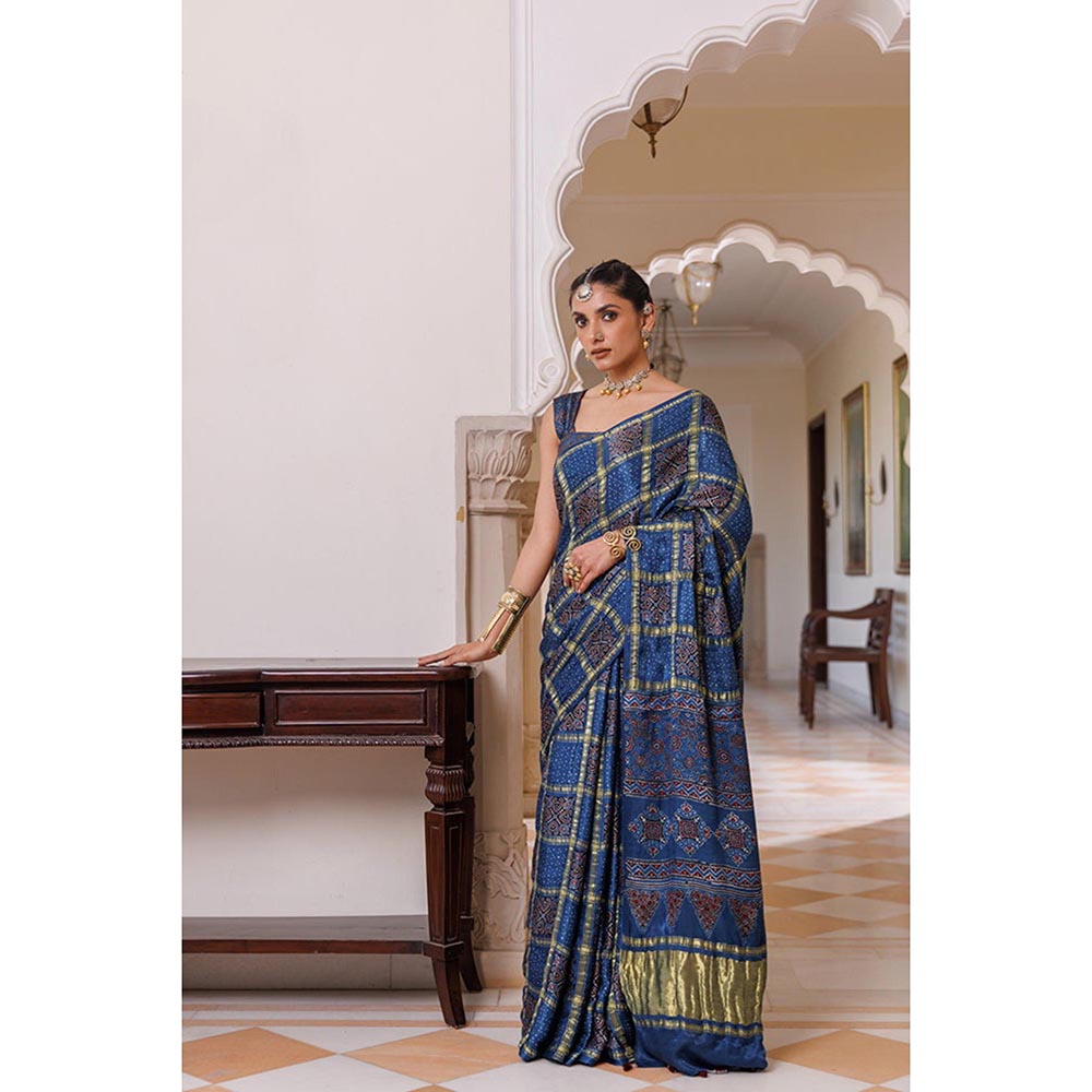 Geroo Luxe Women Blue Silk Handloom Saree with Unstitched Blouse