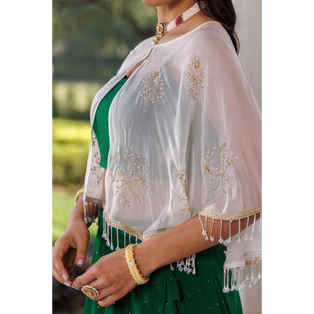 Geroo Luxe Women Green Chiffon Lehenga with Unstitched Blouse and Cape