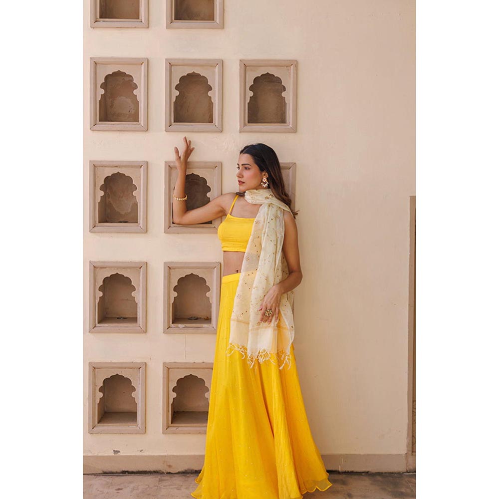 Geroo Luxe Women Yellow Kota Silk Lehenga with Unstitched Blouse and Dupatta