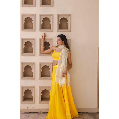 Geroo Luxe Women Yellow Kota Silk Lehenga with Unstitched Blouse and Dupatta