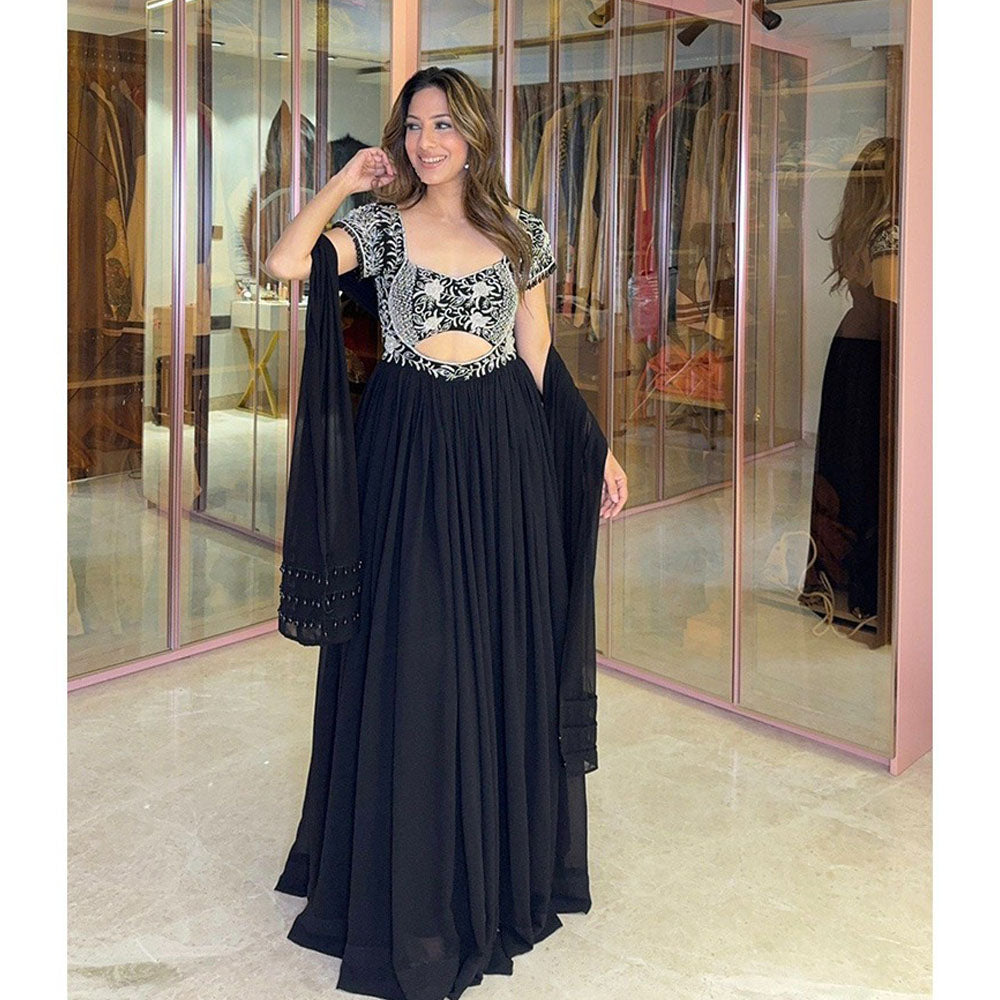 Glamique by Gungun Women Black Cut-Out Anarkali with Dupatta and Pant (Set of 3)