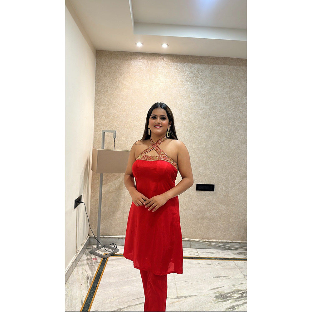 Glamique by Gungun Red Women Halter Kurta with Pant and Dupatta (Set of 3)