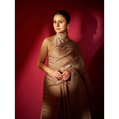 Goddess Of Glocal White Chasm E Shahi Shwet Earring