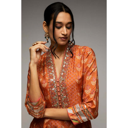 Gopi Vaid Orange Tilla Dhoti (Set of 2)