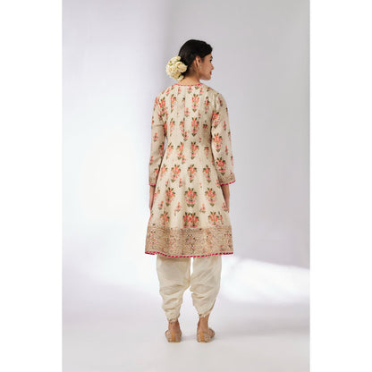 Gopi Vaid Ivory Ekta Dhoti with Kurta and Dupatta (Set of 3)