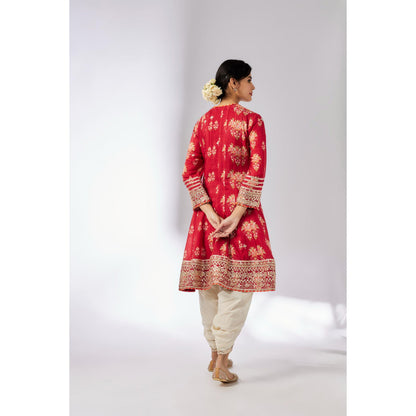 Gopi Vaid Red Ekta Dhoti with Kurta and Dupatta (Set of 3)