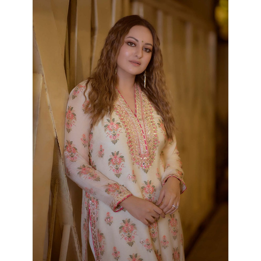 Gopi Vaid Ivory Sonakshi Sinha In Gargi Kurta with Pant (Set of 2)