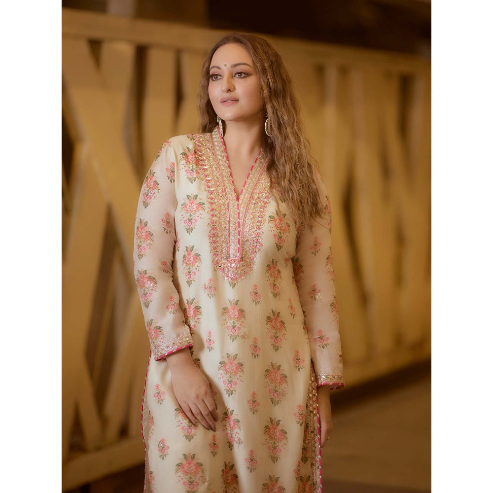 Gopi Vaid Ivory Sonakshi Sinha In Gargi Kurta with Pant (Set of 2)
