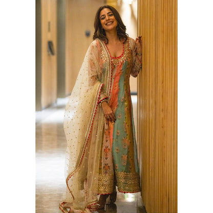 Gopi Vaid Nisha Aggarwal in Jaanki AG Set
