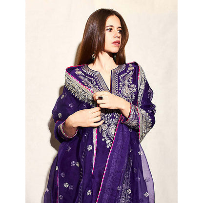 Gopi Vaid Amaya Palazzo Set-Kalki Koechlin