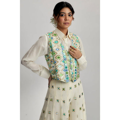 Gopi Vaid Aditi Rao Hydari In Amara Jacket Set with Flared Pants