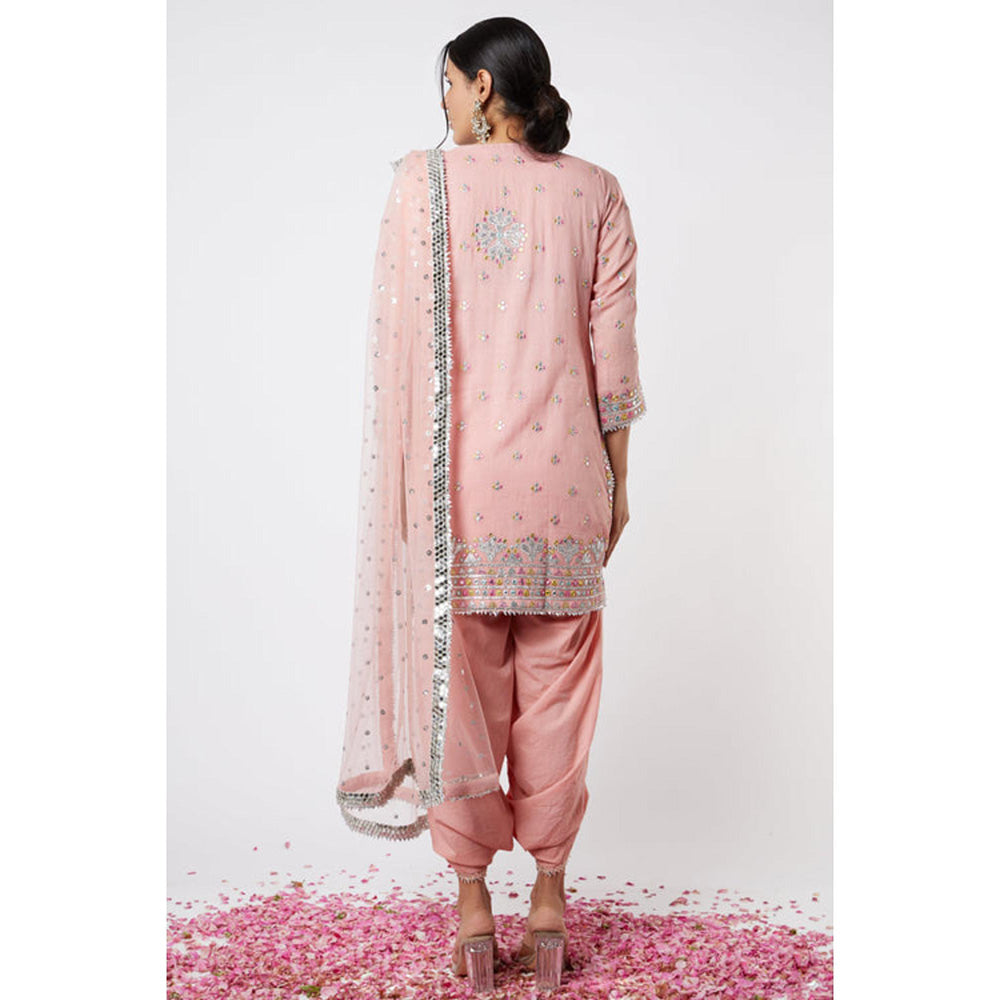Gopi Vaid Noor Dhoti Set