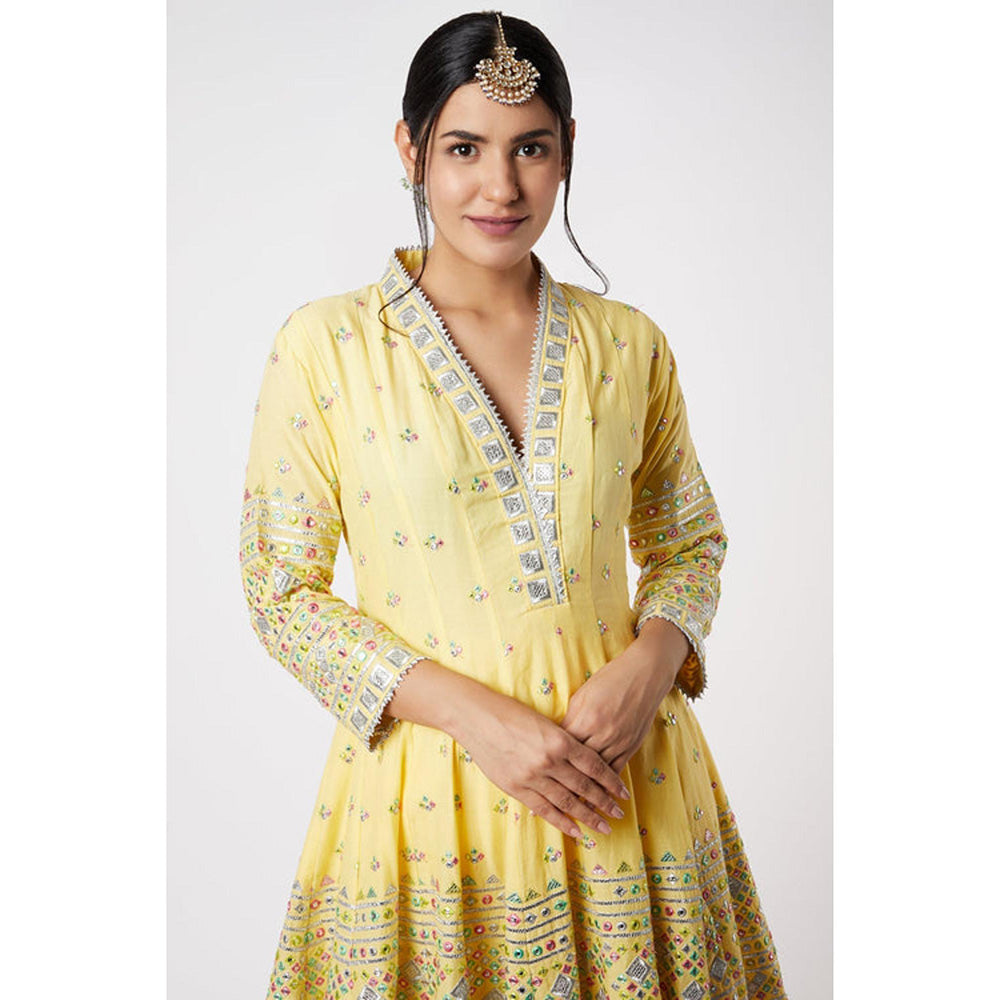 Gopi Vaid Chetna Pandey in Noor AG with Dhoti
